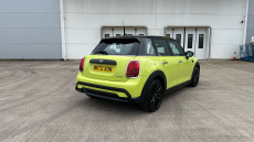 MINI Hatchback 1.5 Cooper Exclusive 5dr Auto Petrol Hatchback